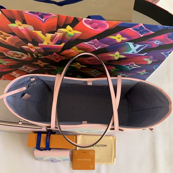💐Authentic Louis Vuitton Escale Neverfull - Picture 2 of 4
